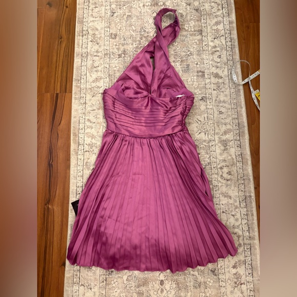 Lulus Renlee Purple Halter Pleated Mini Dress Size XXS Wedding Guest Sexy Satin - Picture 3 of 11